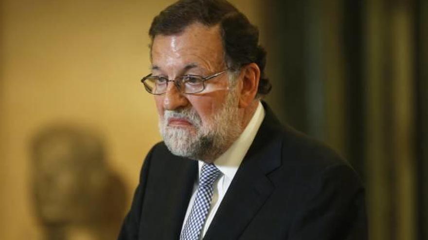 Rajoy, ayer, tras reunirse con el líder de Ciudadanos Albert Rivera.