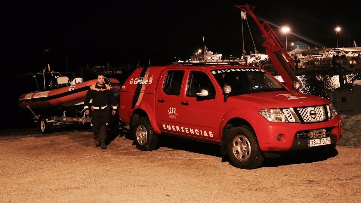 La bengala observada anoche activó a los servicios municipales de emergencias de O Grove y Cambados.