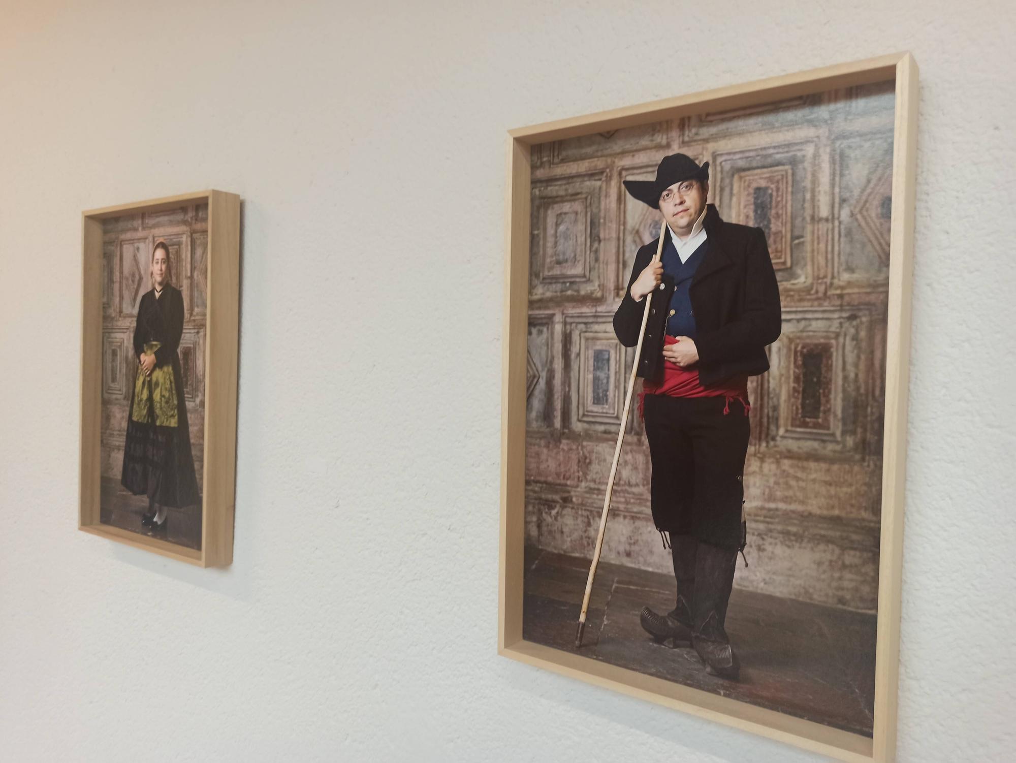 EN IMÁGENES | Así es la exposición "El vistir" sobre el traje tradicional asturiano