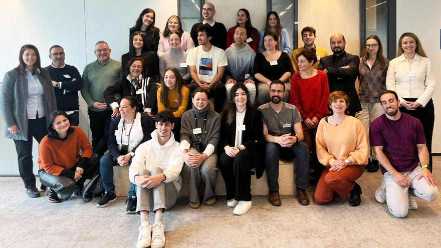 Participantes en la clausura del programa de Amicos en Bruselas