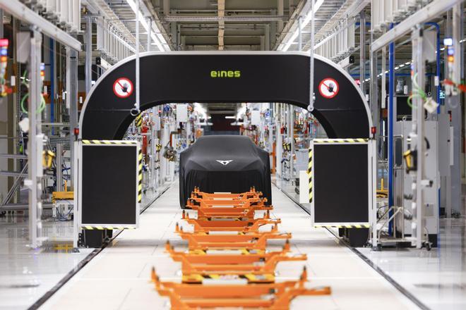 La fàbrica de Seat a Martorell inicia avui la producció en sèrie del Cupra Raval i el Volkswagen ID. Polo