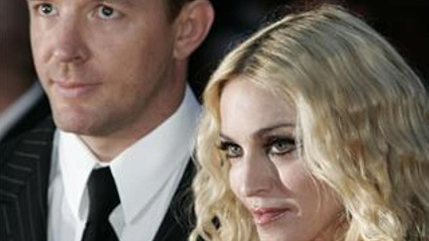 Ritchie rechaza los 20 millones de libras que le ofrece Madonna