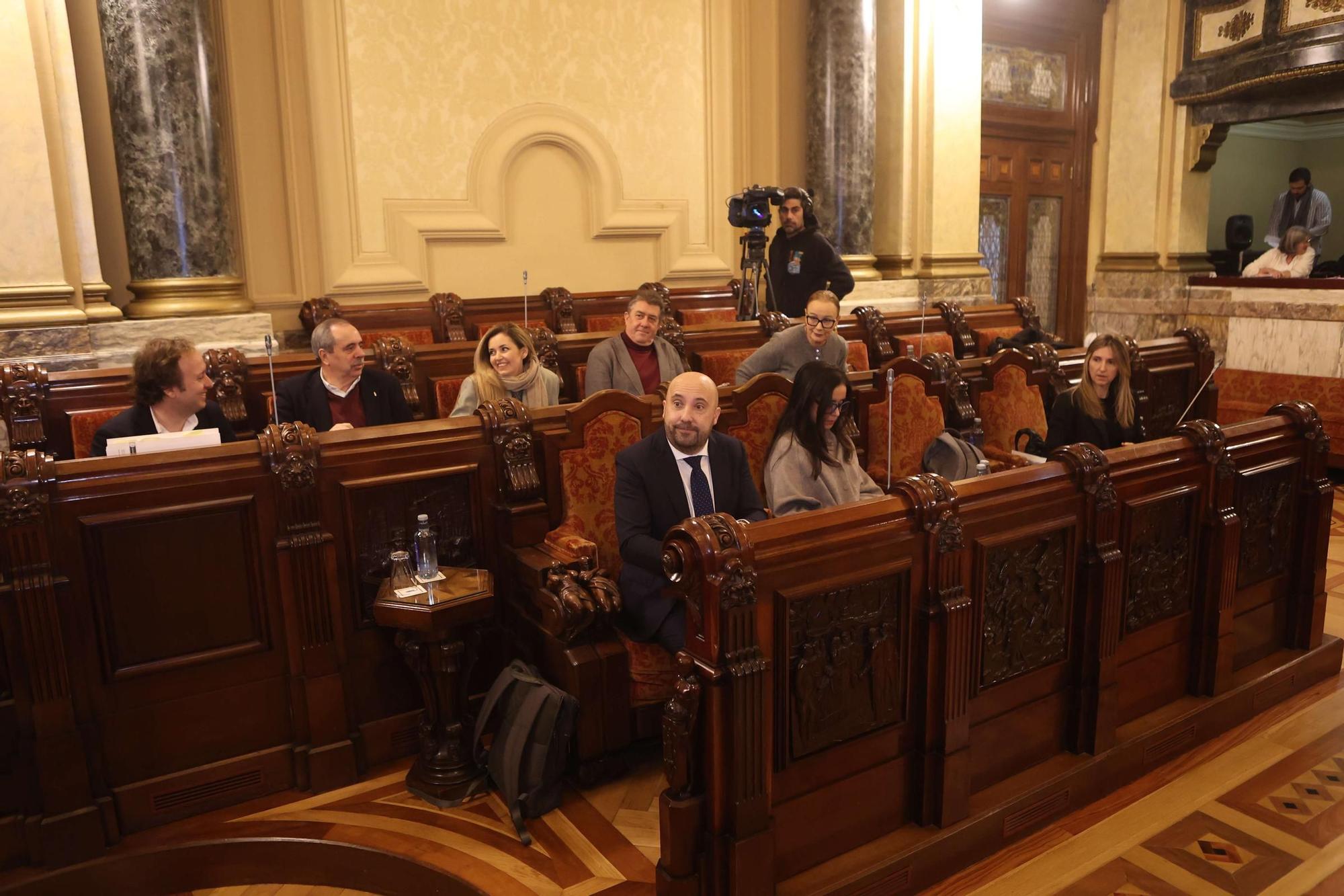 Los presupuestos de A Coruña para 2025 pasan por el pleno municipal