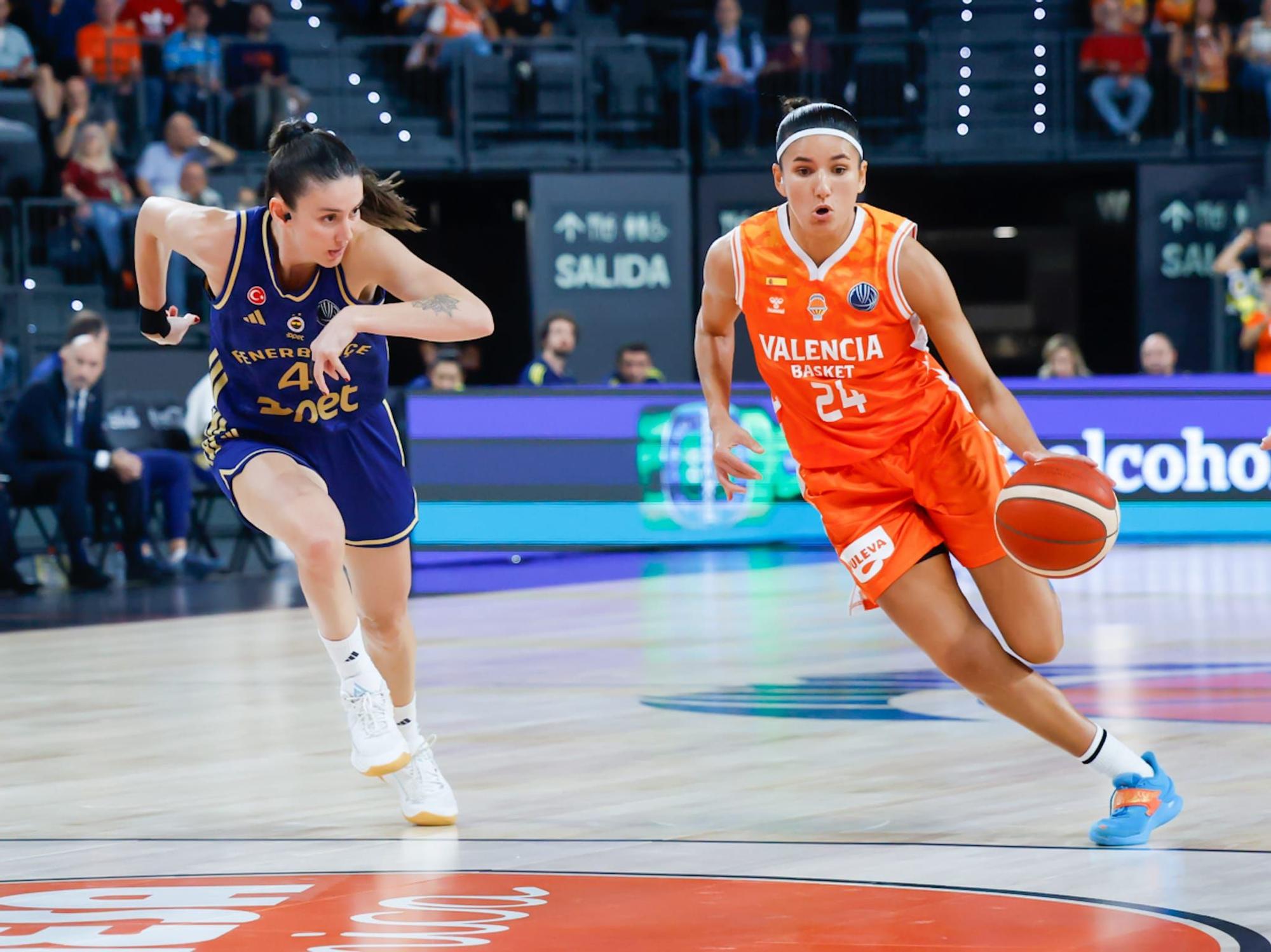 Todas las fotos del Valencia Basket contra el Fenerbahce de Euroliga femenina