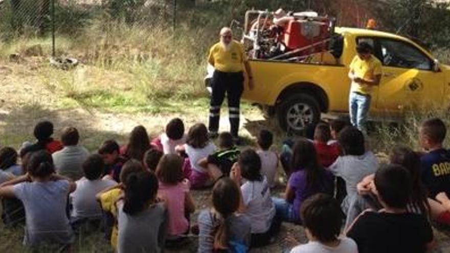 Nens del Bages prenen consciència dels perills dels focs