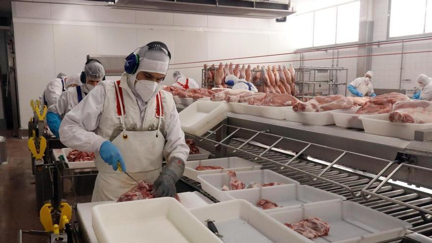 Les exportacions de les càrnies gironines cauen fins a un 38% al maig arrossegades pels aranzels de la Xina