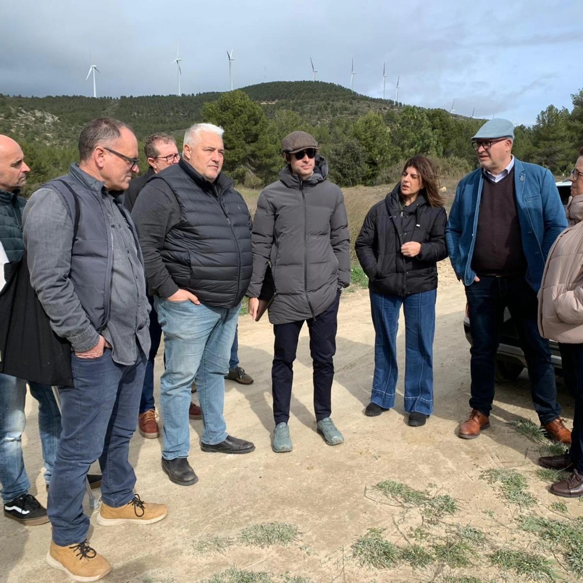 Visita del diputado de Turismo, Pedro Cuesta, a Higueruelas.