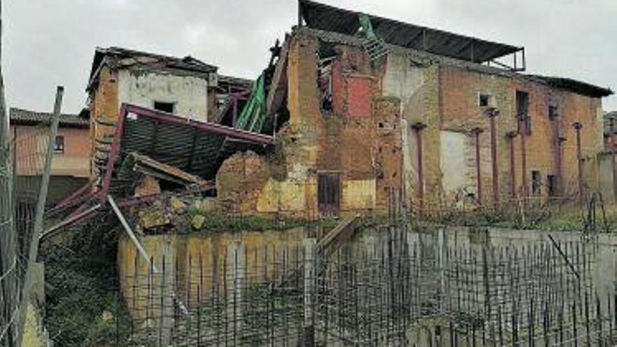 Zona del histórico edificio afectada  por el derrumbe .