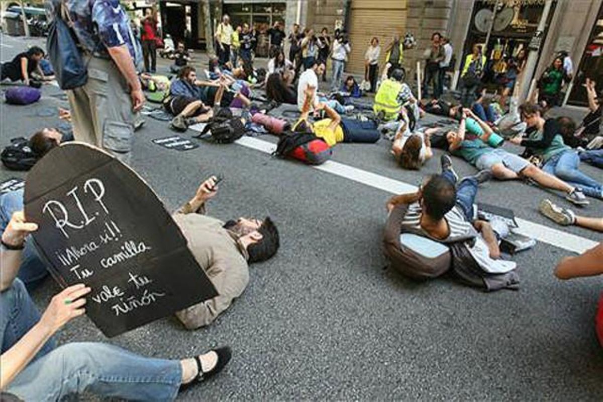 Societat Acció del 15-M contra la Fiscalia, a Pau Claris.
