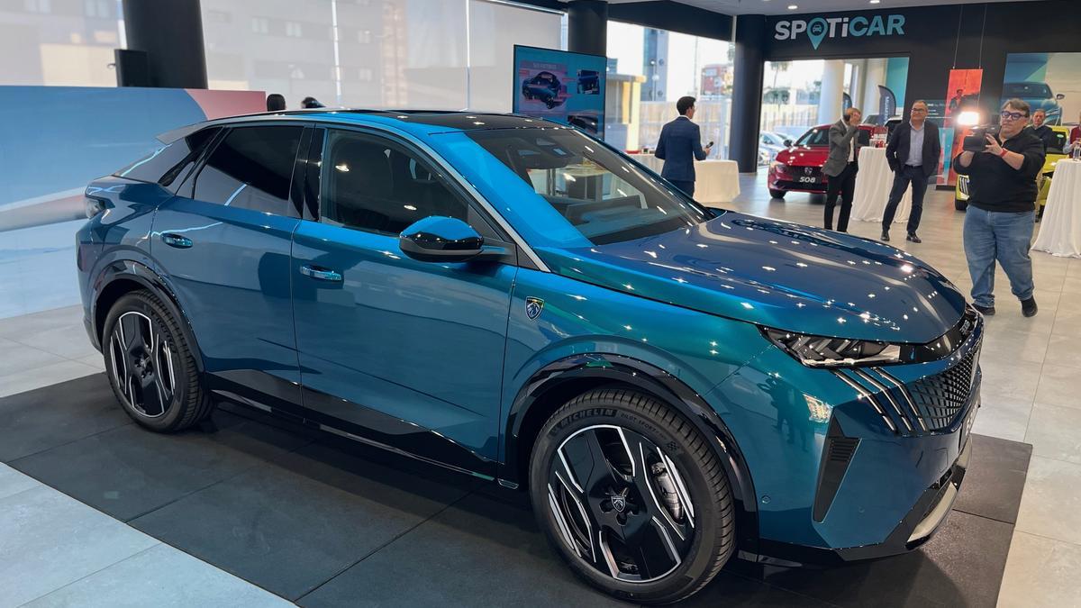 El nuevo 3008 llega a la Región de la mano de Peugeot Marcos Automoción Murcia en un evento esta pasada semana que congregó a numerosos clientes y amigos