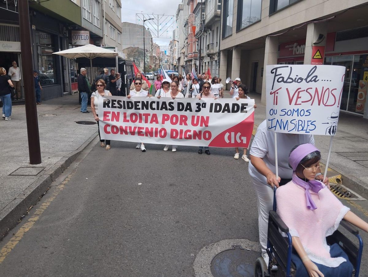Manifestación por las calles de Lugo.