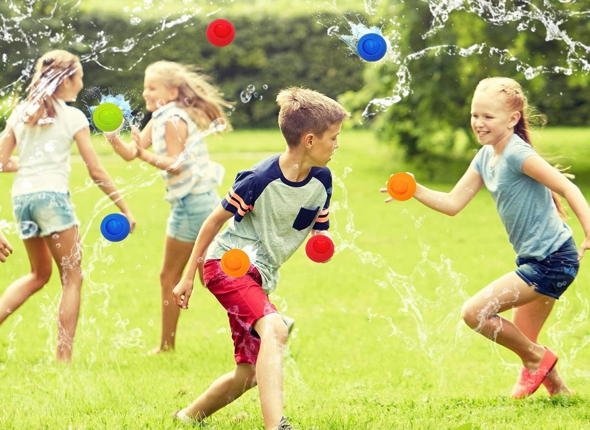 La queja de un lector: "¿Guerra de globos de agua en L'Hospitalet en plena sequía?"