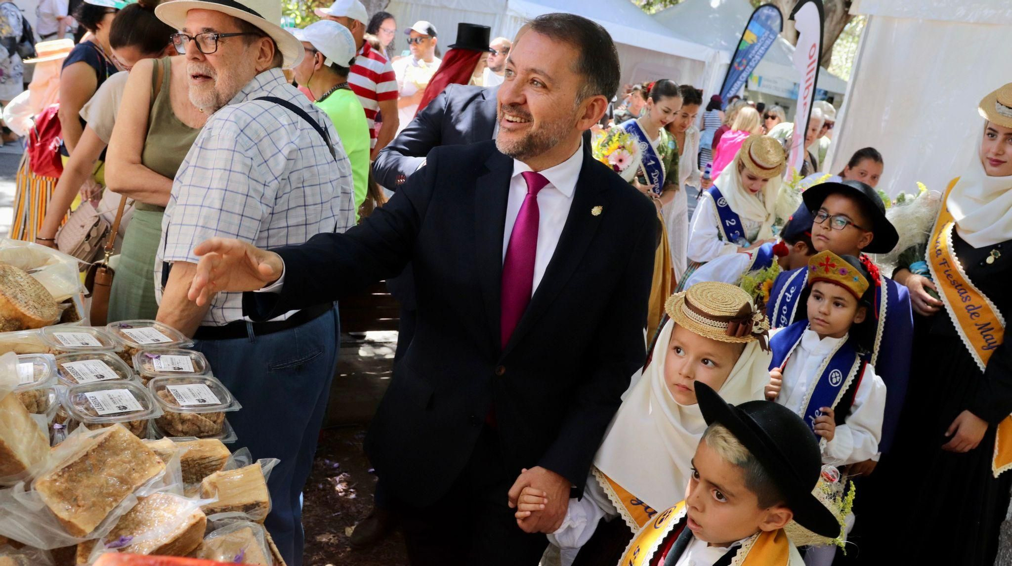 Inauguración de la exposición de flores y plantas del Parque García Sanabria