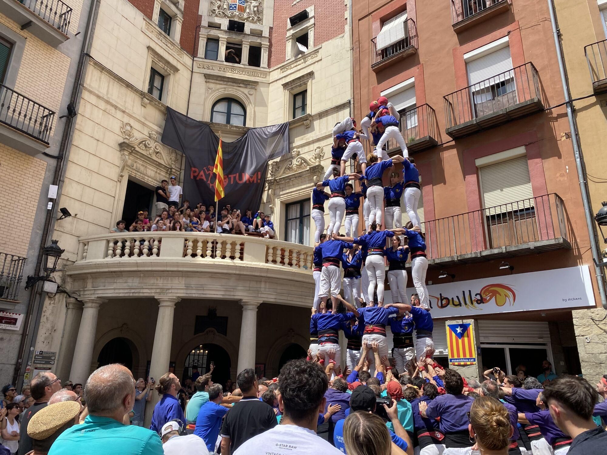 Diada dels Quatre fuets de Berga - Castellers