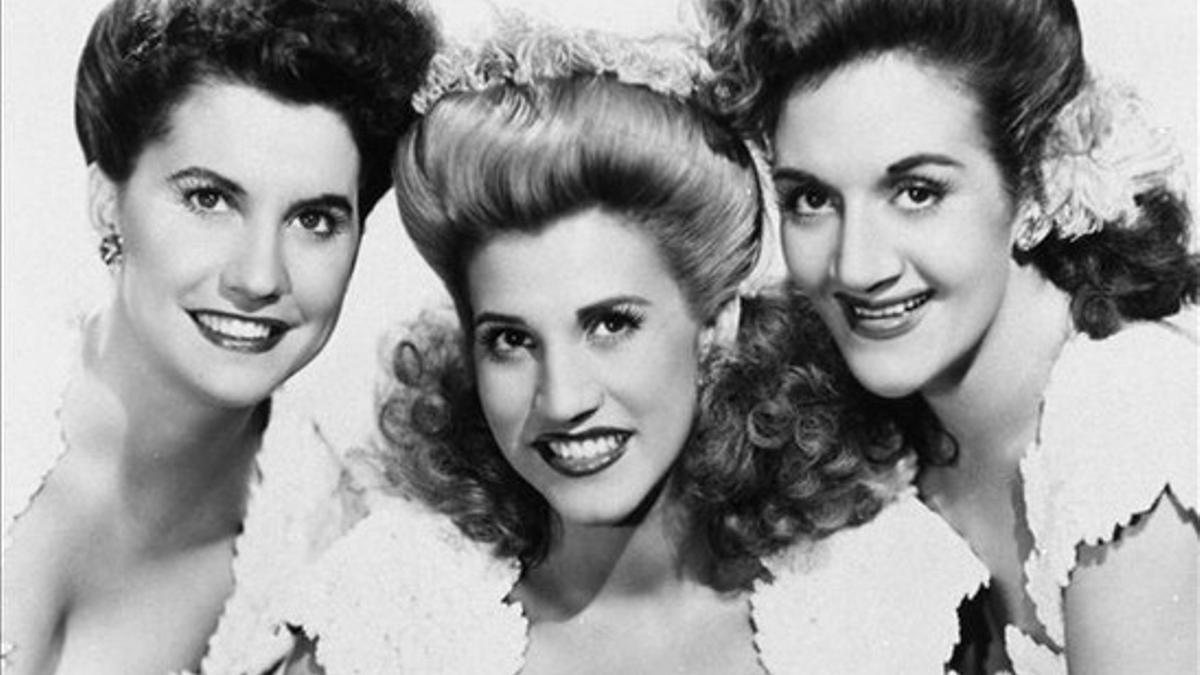 El trío de las Andrews Sisters, con Patty, fallecida este miércoles, en el centro.