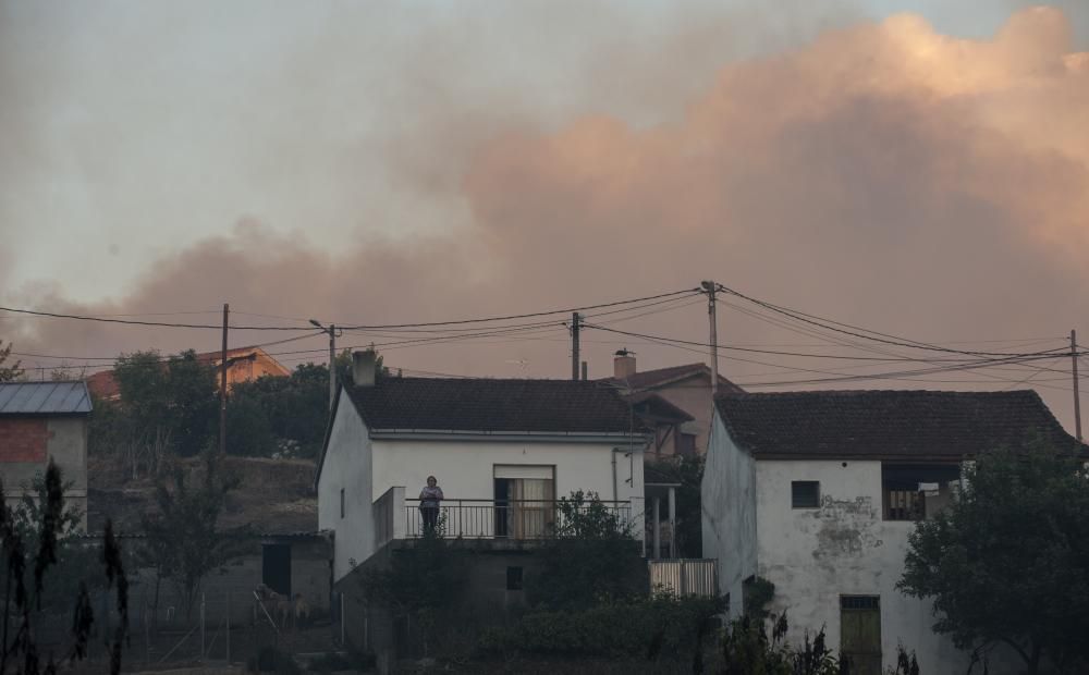 Verín, en alerta por un incendio forestal