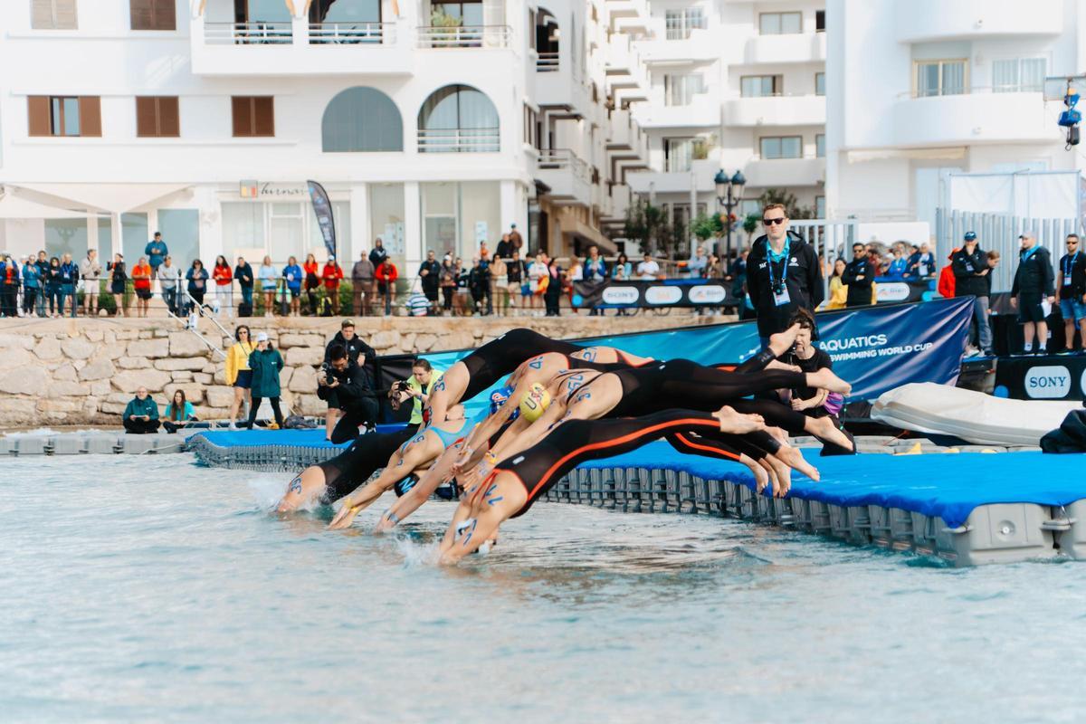 Imágenes del knockout sprint de la Copa del Mundo de aguas abiertas en Santa Eulària Imágenes del knockout sprint de la Copa del Mundo de aguas abiertas en Santa Eulària