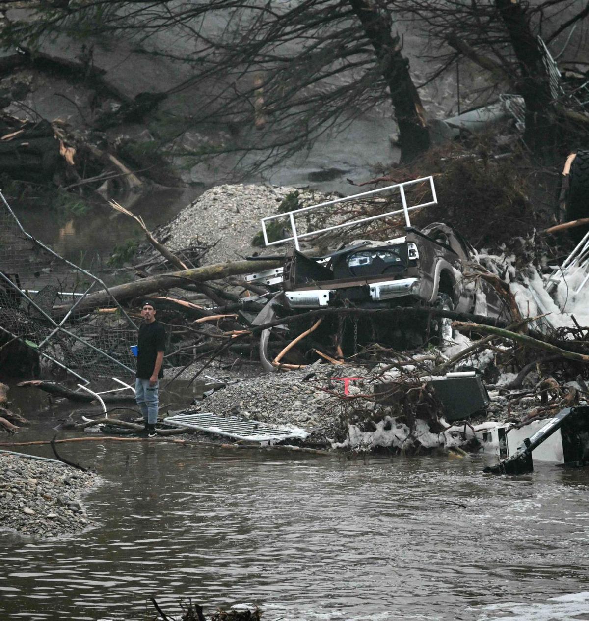 Almenys 29 morts a Texas per les crescudes del riu Guadalupe Almenys 29 morts a Texas per les crescudes del riu Guadalupe
