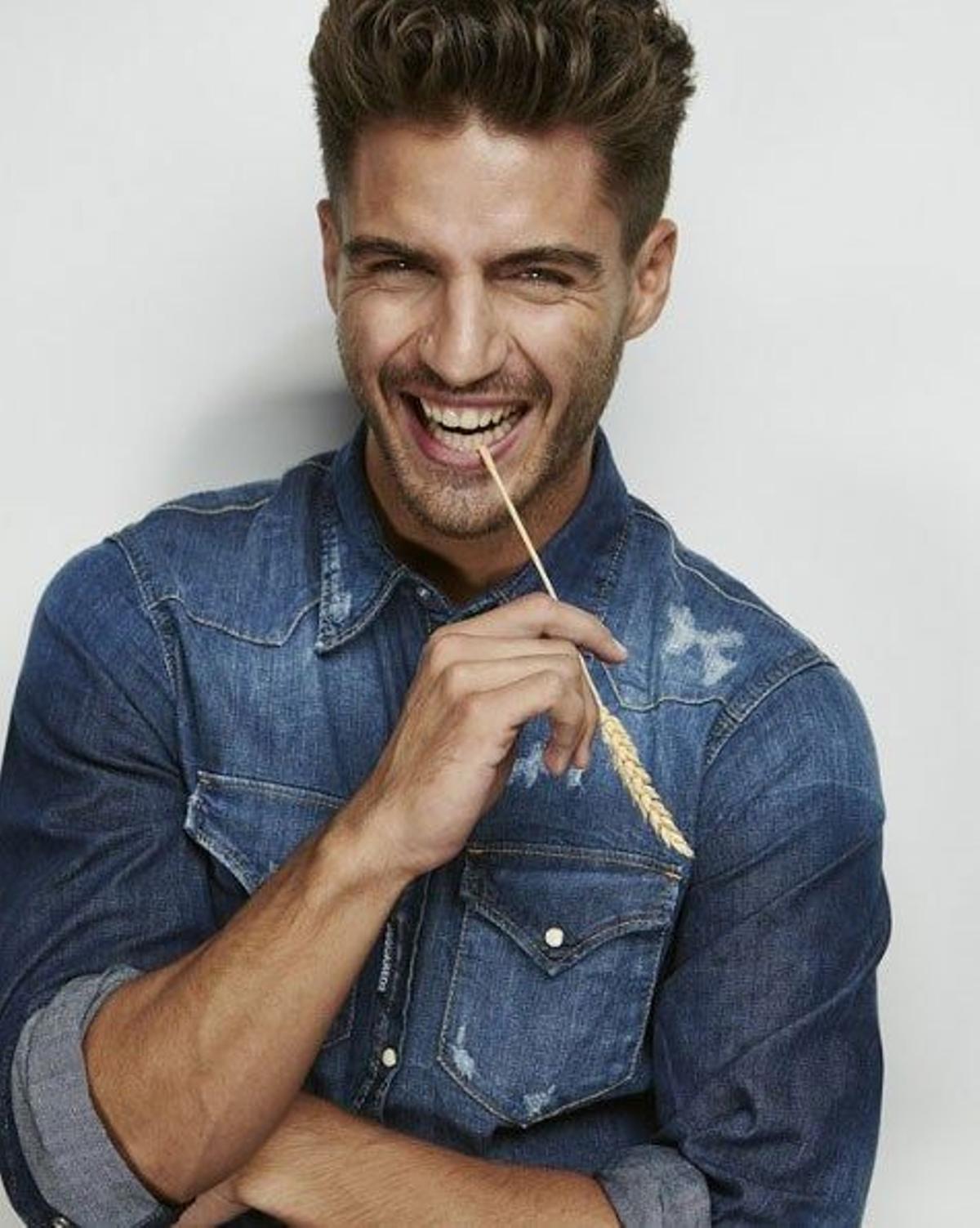 Maxi Iglesias y sus ojos transparentes