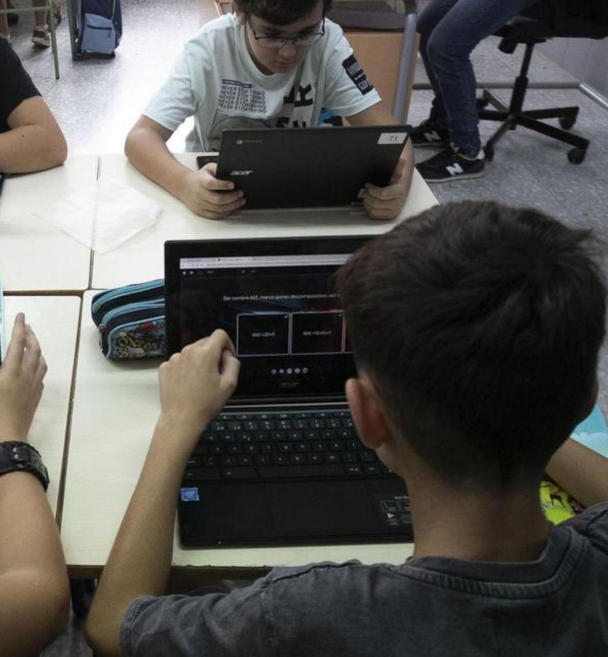 El 40% d’alumnes de secundària utilitzen la IA de manera freqüent