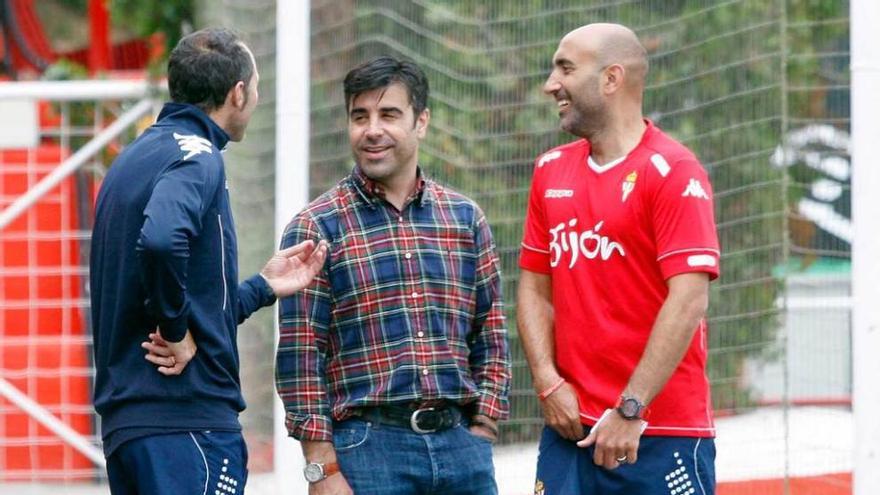 Tomás Hervás, Nico Rodríguez y Abelardo, en Mareo.