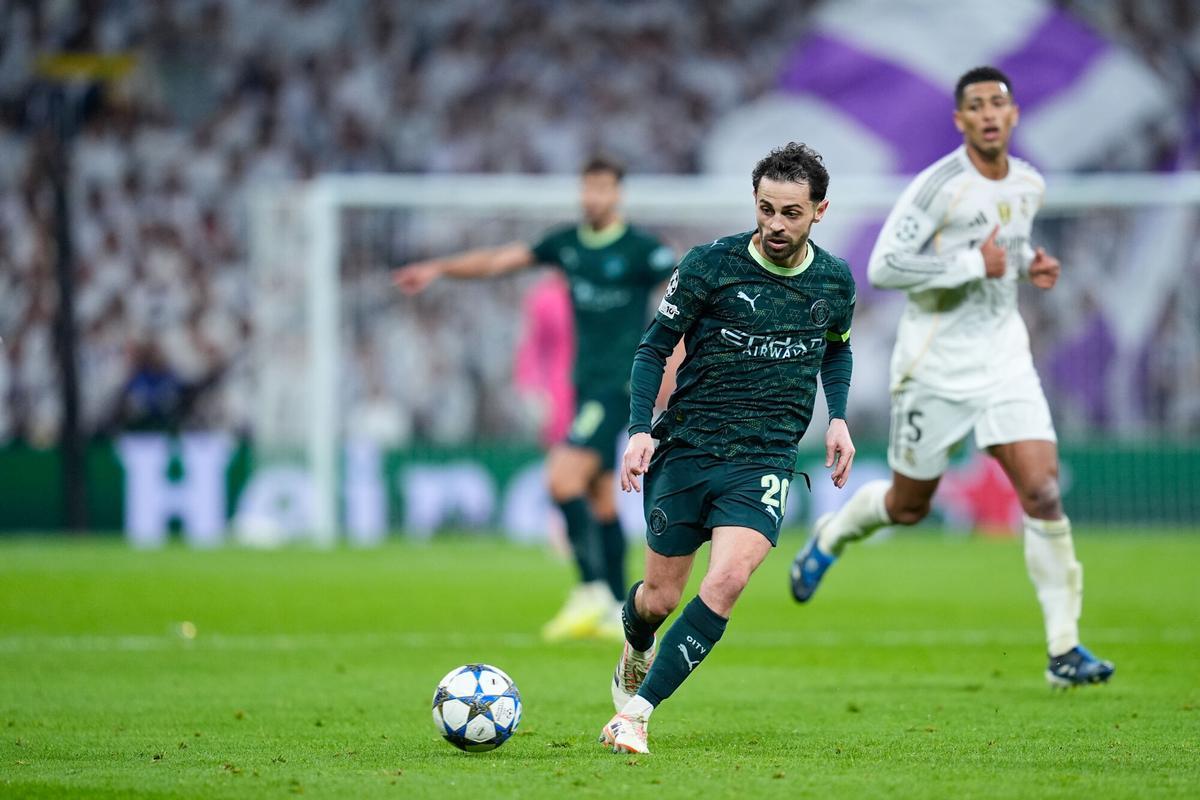 Bernardo Silva, en el partido contra el Real Madrid en el Santiago Bernabéu en la Champions 2025/2026.