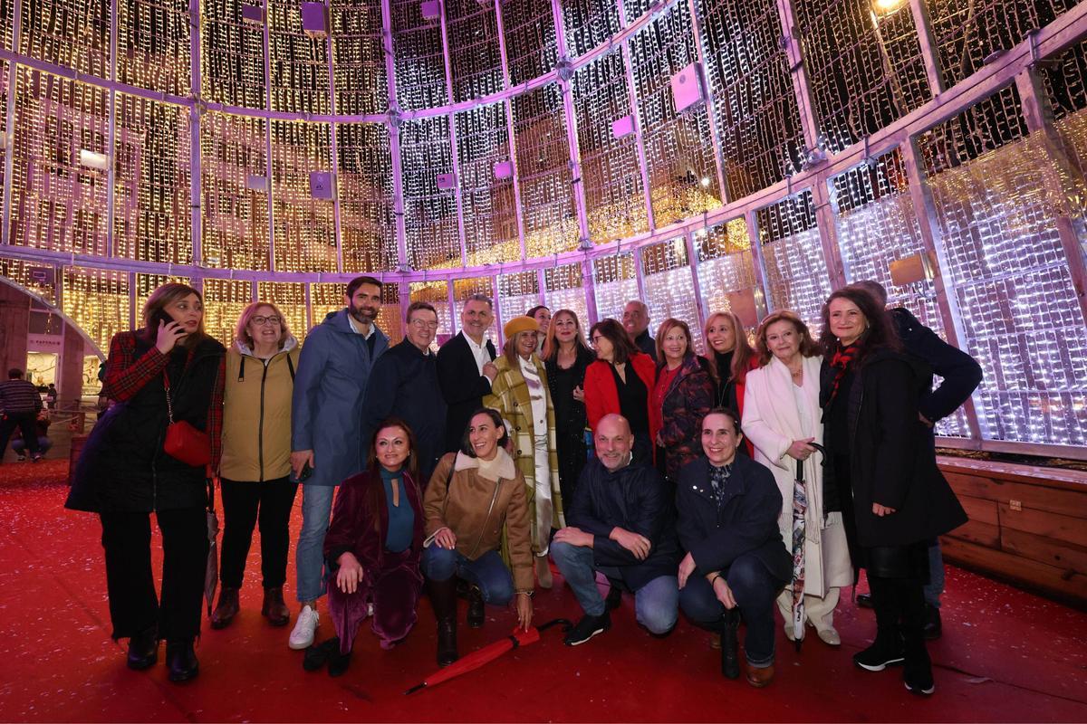 Vigo enciende la Navidad más grande de su historia ante miles de personas