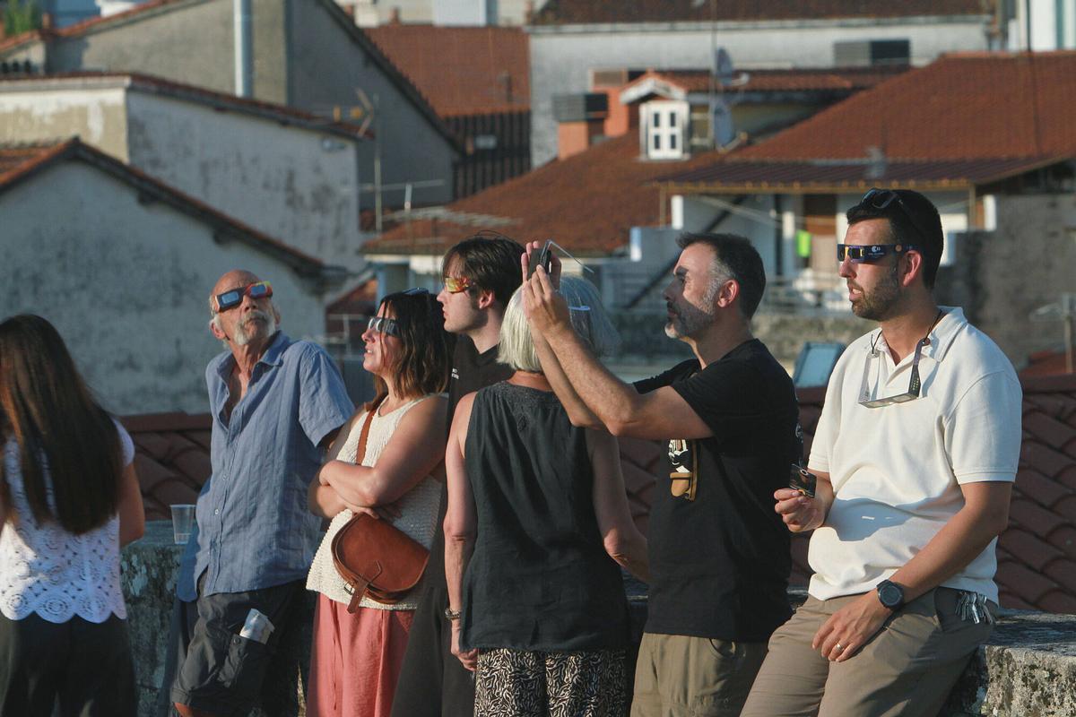 El eclipse desde Ourense, en imágenes
