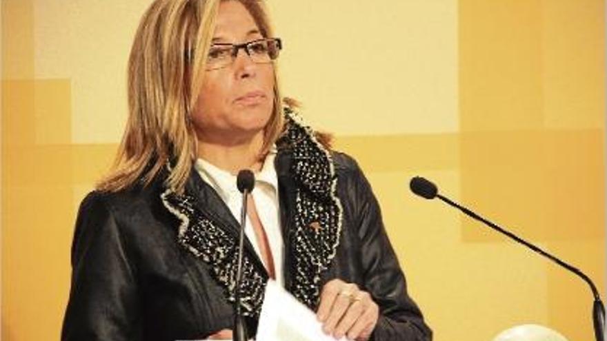 Joana Ortega, en el moment d&#039;anunciar les noves mesures d&#039;austeritat que afecten els interins.