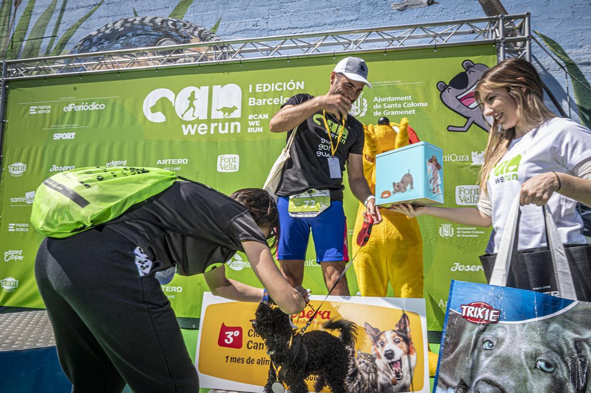 CAN WE RUN BARCELONA. La carrera organizada por Prensa Ibérica y El Periódico de Catalunya con la colaboración de Sport ,  donde las personas y sus mascotas perrunas corren en familia