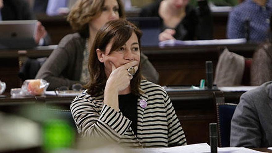Freancina Armengol, durante el pleno del Parlament