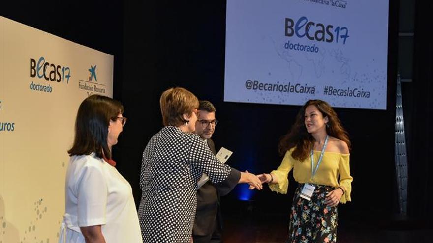 La Caixa beca a una joven de Zaragoza para un doctorado