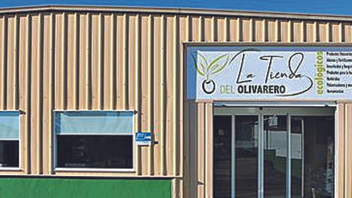 Tienda de la cooperativa Nuestra Señora de la Luna en Villanueva de Córdoba.