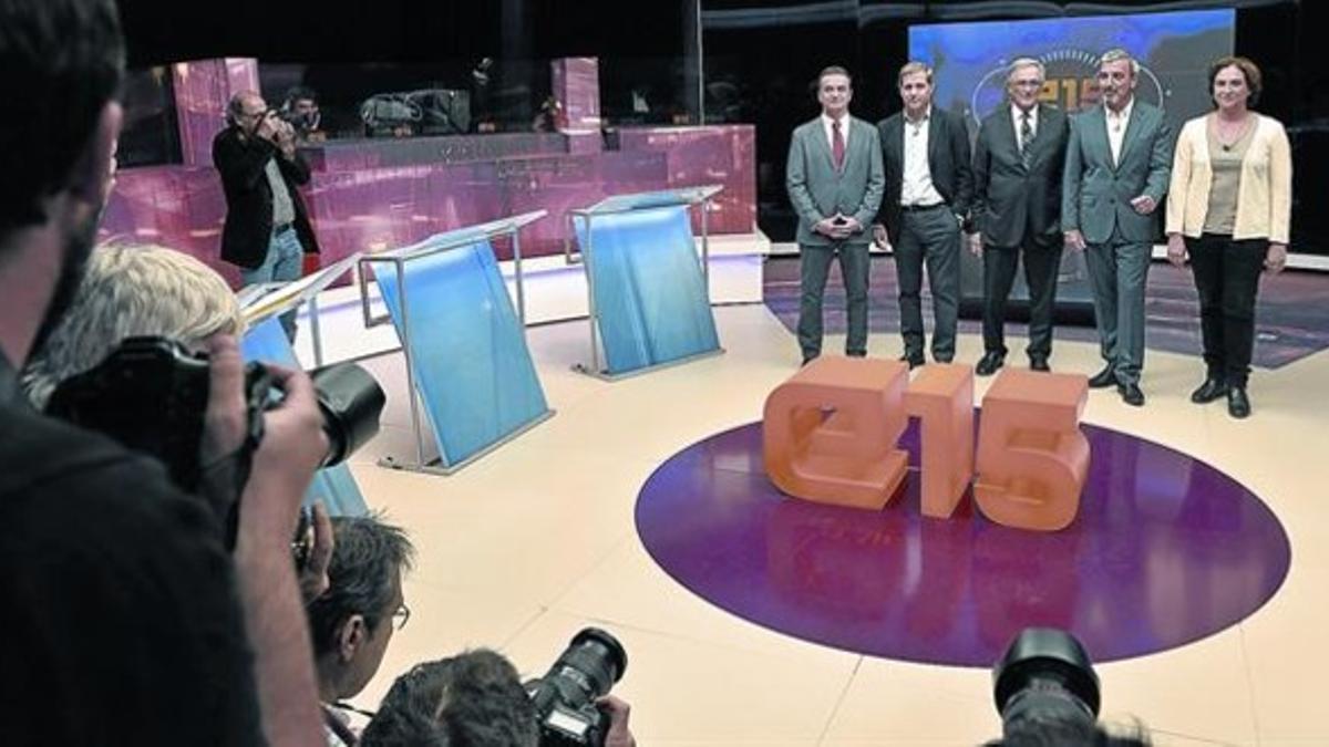 Los alcaldables, anoche, antes del inicio del debate electoral en TV-3.