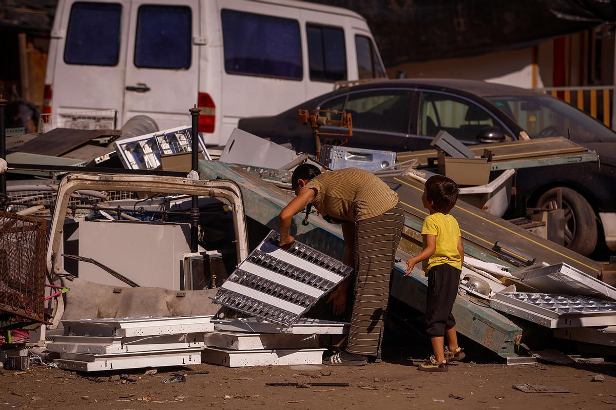 El Ayuntamiento de Córdoba adecenta cinco campamentos rumanos