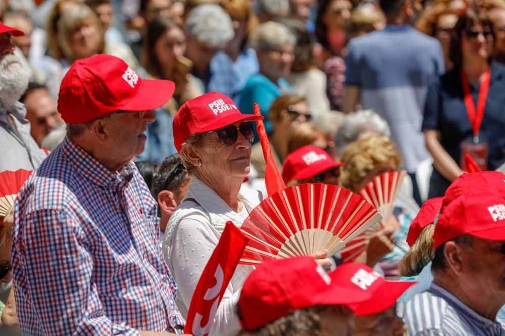 Sánchez pide en Palma el voto masivo al PSOE para que "el avance del 28A sea rotundo"