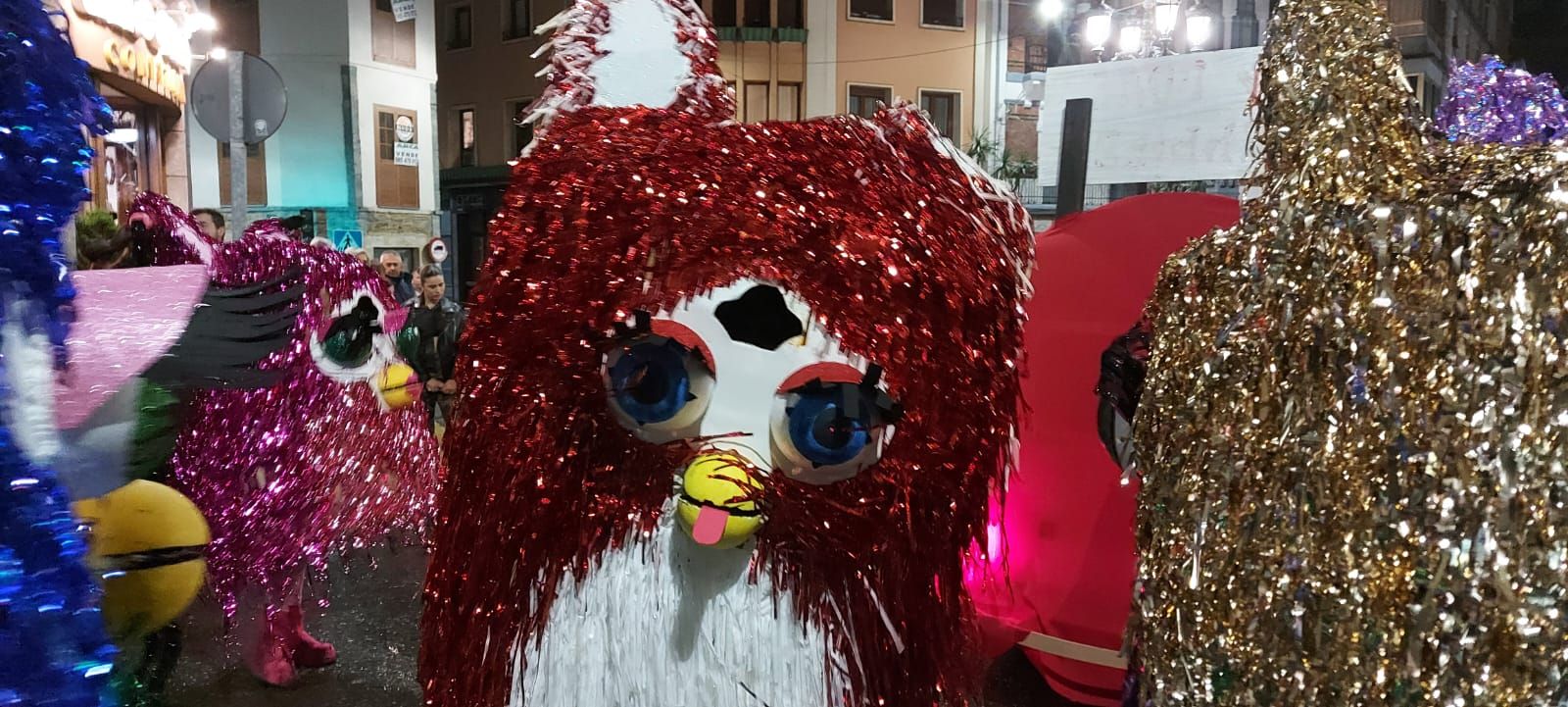 En imágenes: Así fue el multitudinario desfile de Carnaval en Luarca