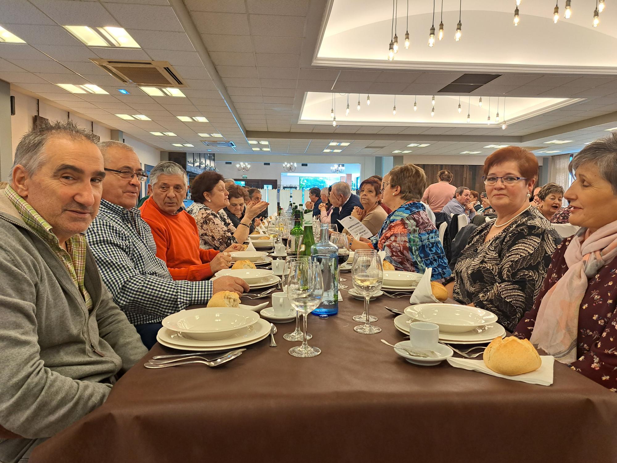 Los jubilados de Carbayín Alto