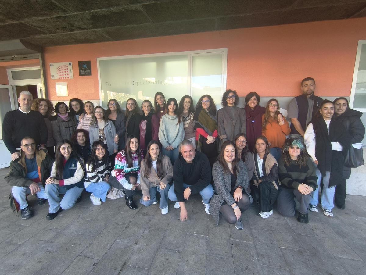 Reunión del personal de la Fundación Érguete.