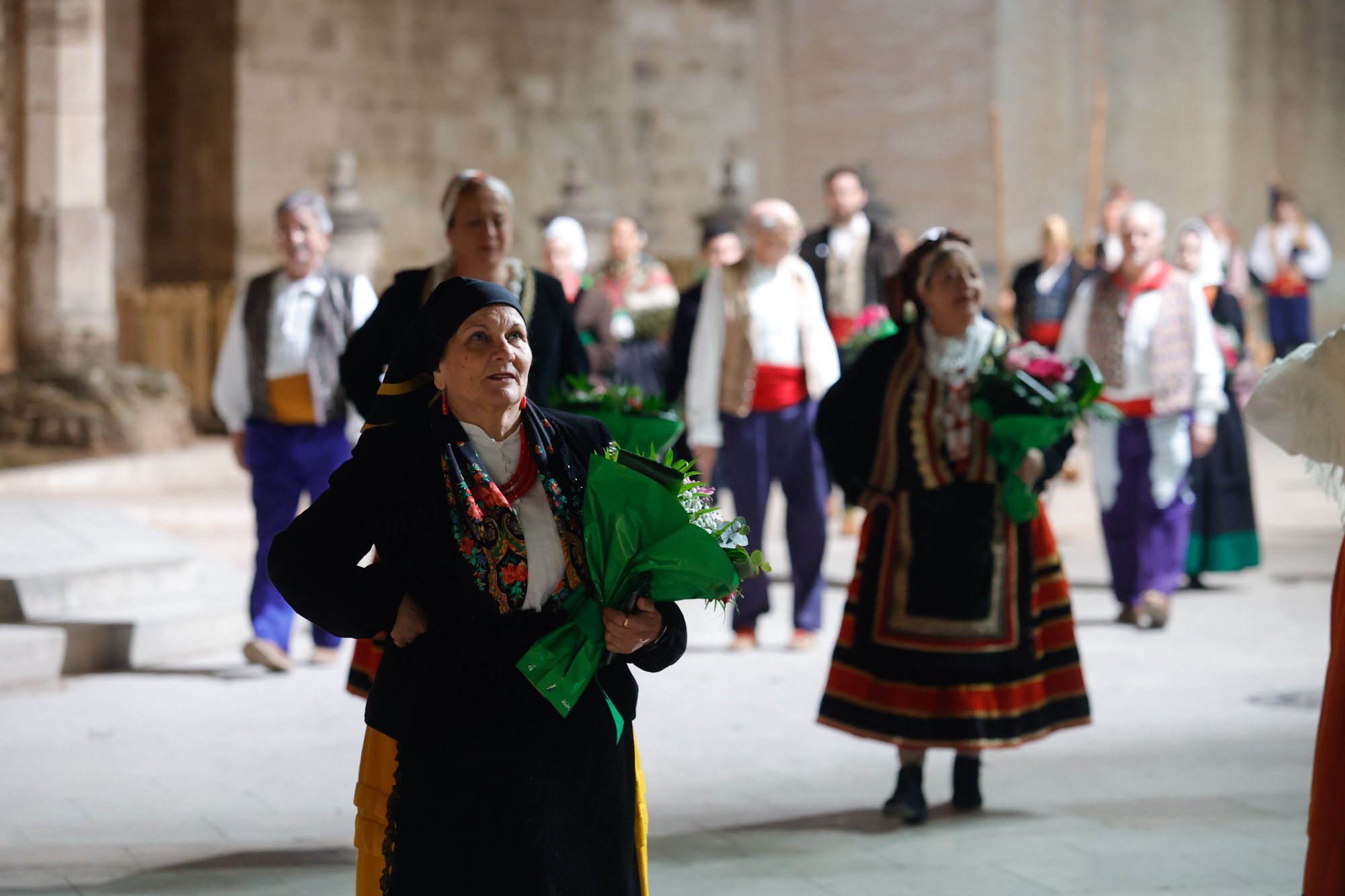 Las comisiones afectadas por la dana, ante la Virgen con crespones