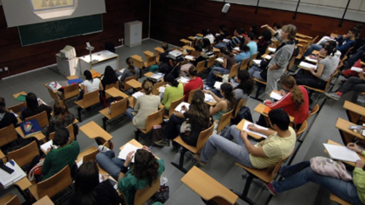 Estudiantes de la ULPGC, en el aula.