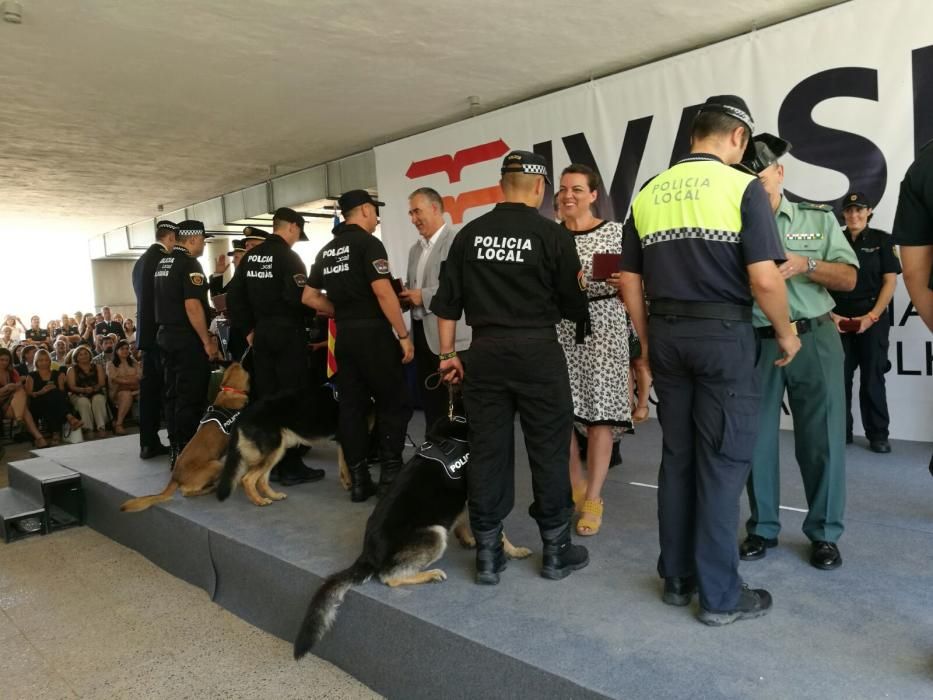 La Generalitat concede 562 distinciones a agentes de la Policía Local de la C.Valenciana