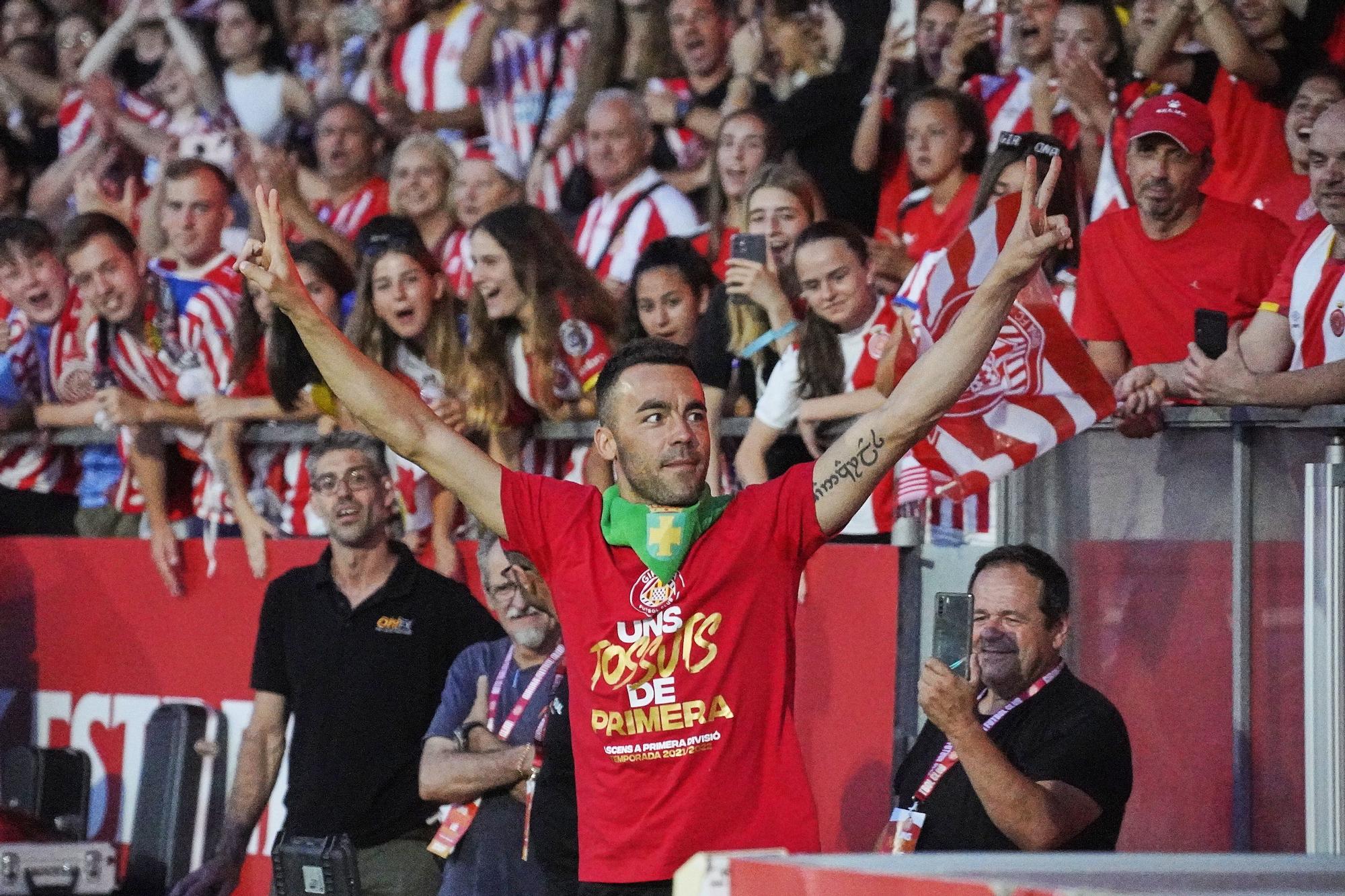 Les millors imatges de la rua de celebració del Girona i el Bàsquet Girona