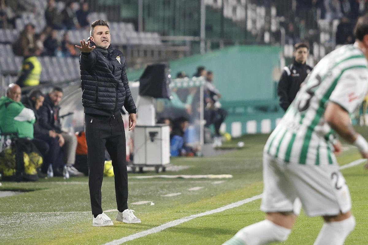 Córdoba CF-Burgos | Las imágenes del partido de LaLiga Hypermotion