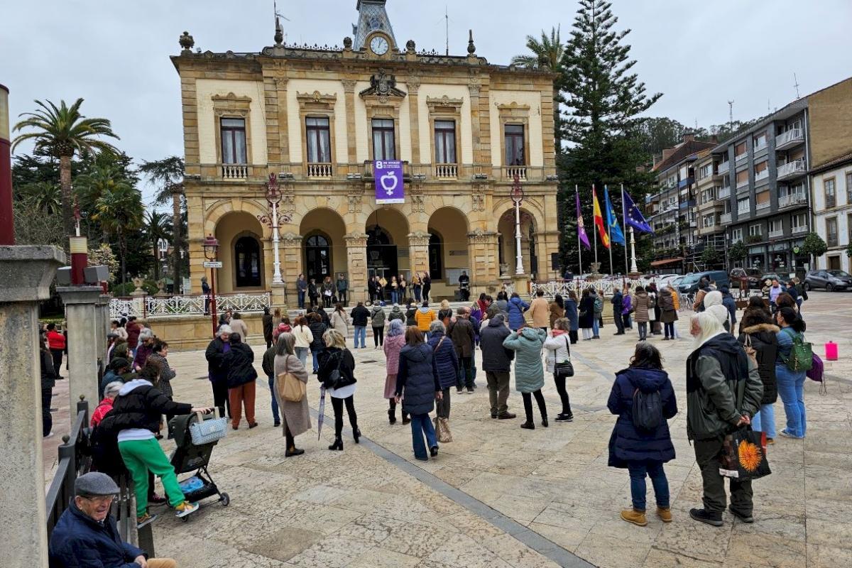 Actividades por el 8M, en la plaza del Ayuntamiento, el año pasado.