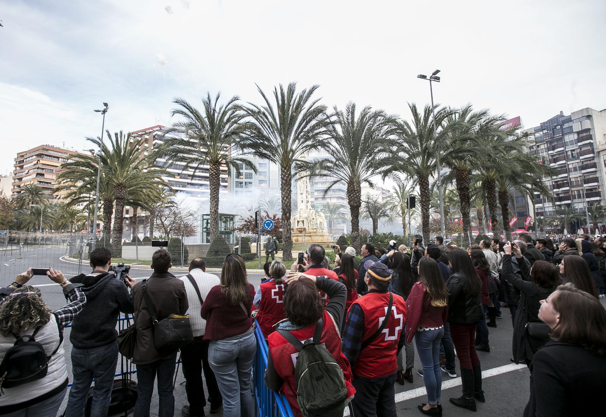 Así fueron las últimas mascletás celebradas en luceros en Nochevieja