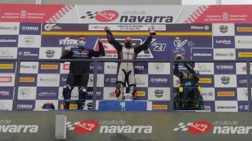 Carlos Blanco, en el podio del Circuito de Navarra