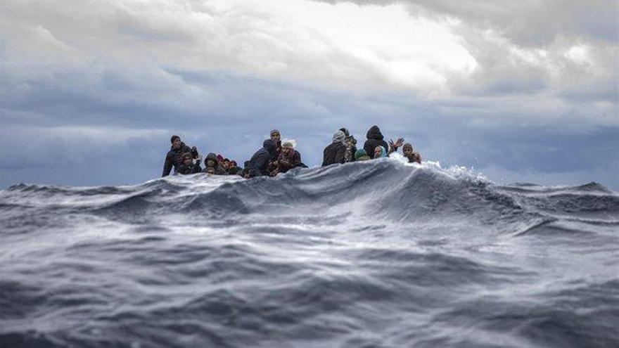 Open Arms rescata a 44 migrantes que llevaban dos días a la deriva