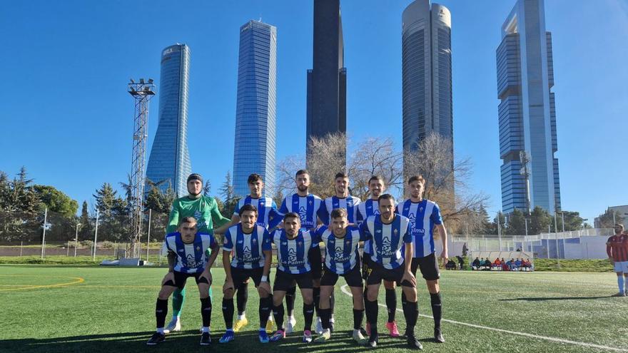 Alineación titular del Mensajero en el polideportivo Vicente del Bosque, de Madrid. | | CD MENSAJERO