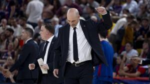 Peñarroya aguantó el chaparrón de críticas para meter al Barça en los cuarto de final de la Euroliga